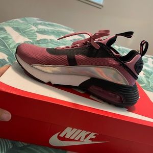 Nike women air max size 8.5.